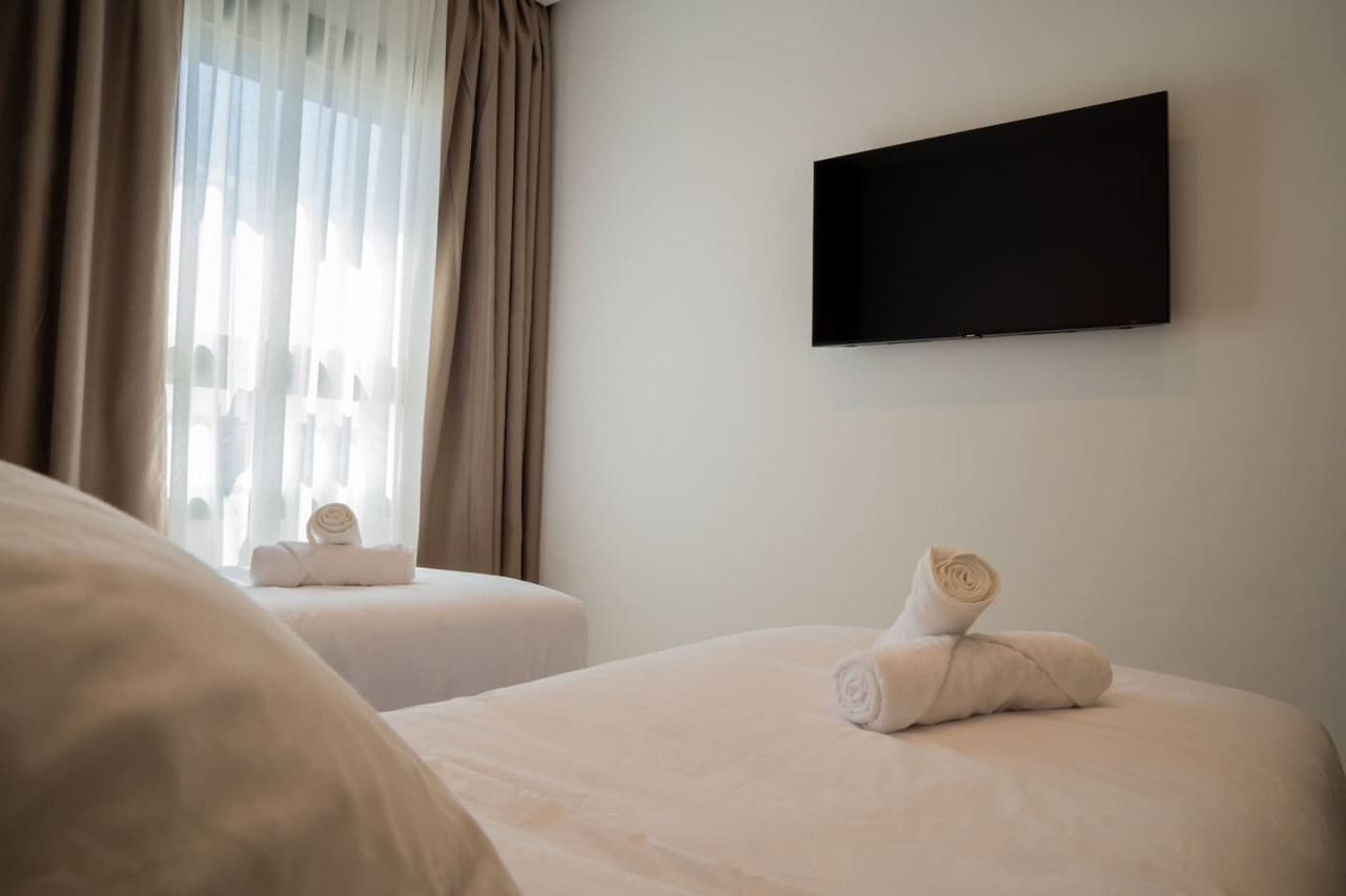 Luxury 3-bedroom apartment Living in Tangier - Image 21