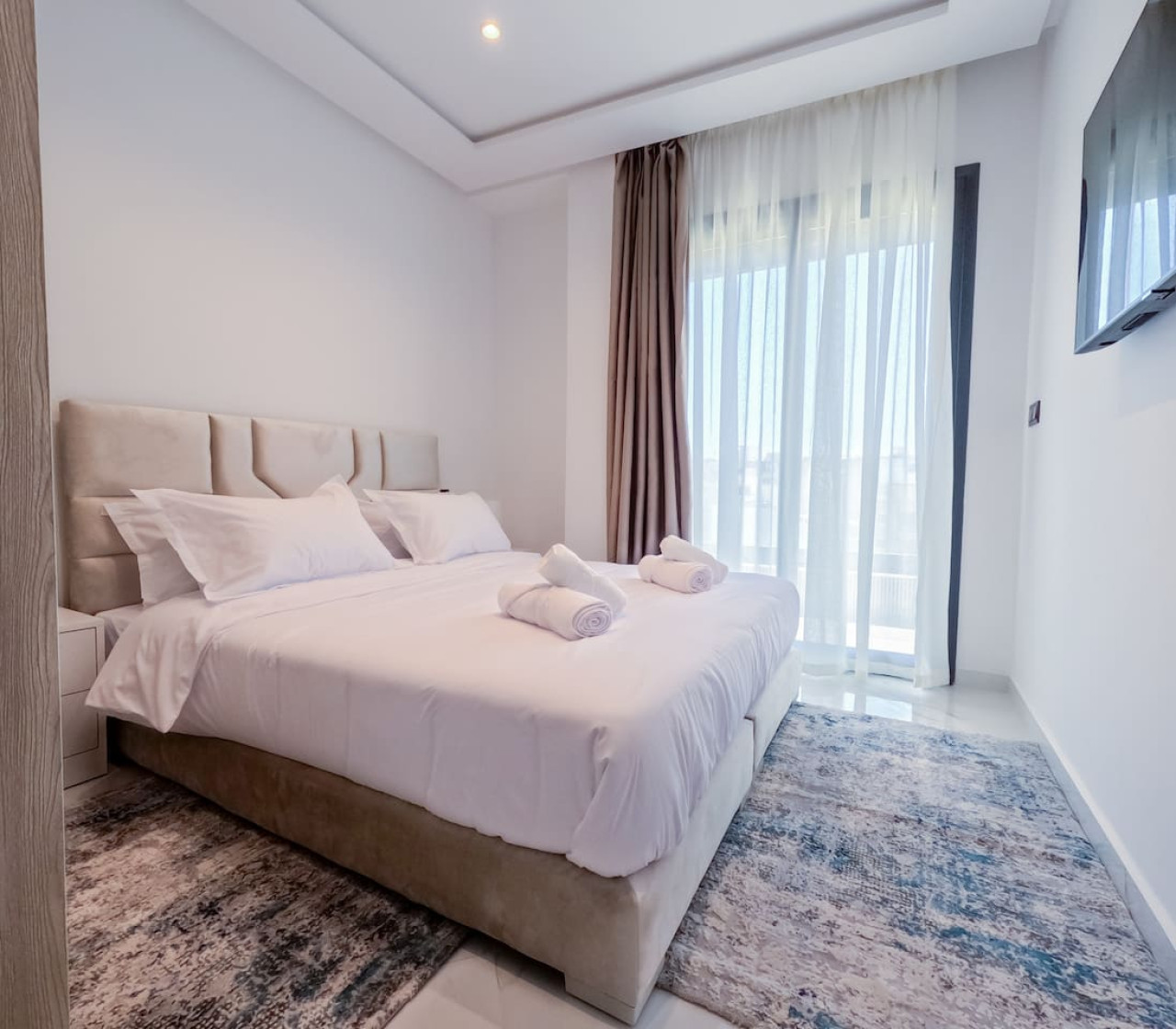 Luxury 3-bedroom apartment Living in Tangier - Image 11