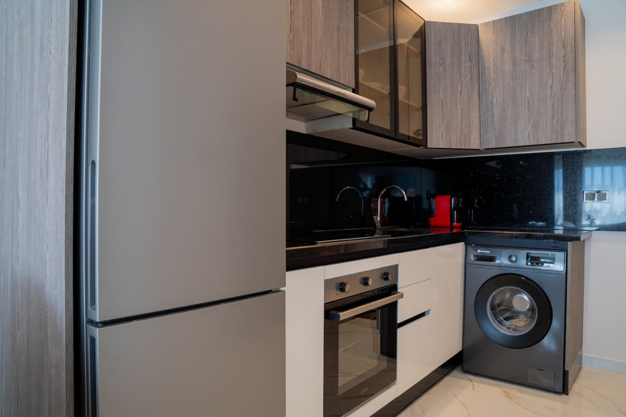 Luxury 3-bedroom apartment Living in Tangier - Image 10