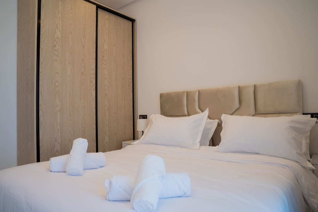 Luxury 3-bedroom apartment ‘Living’ in Tangier - Image 14