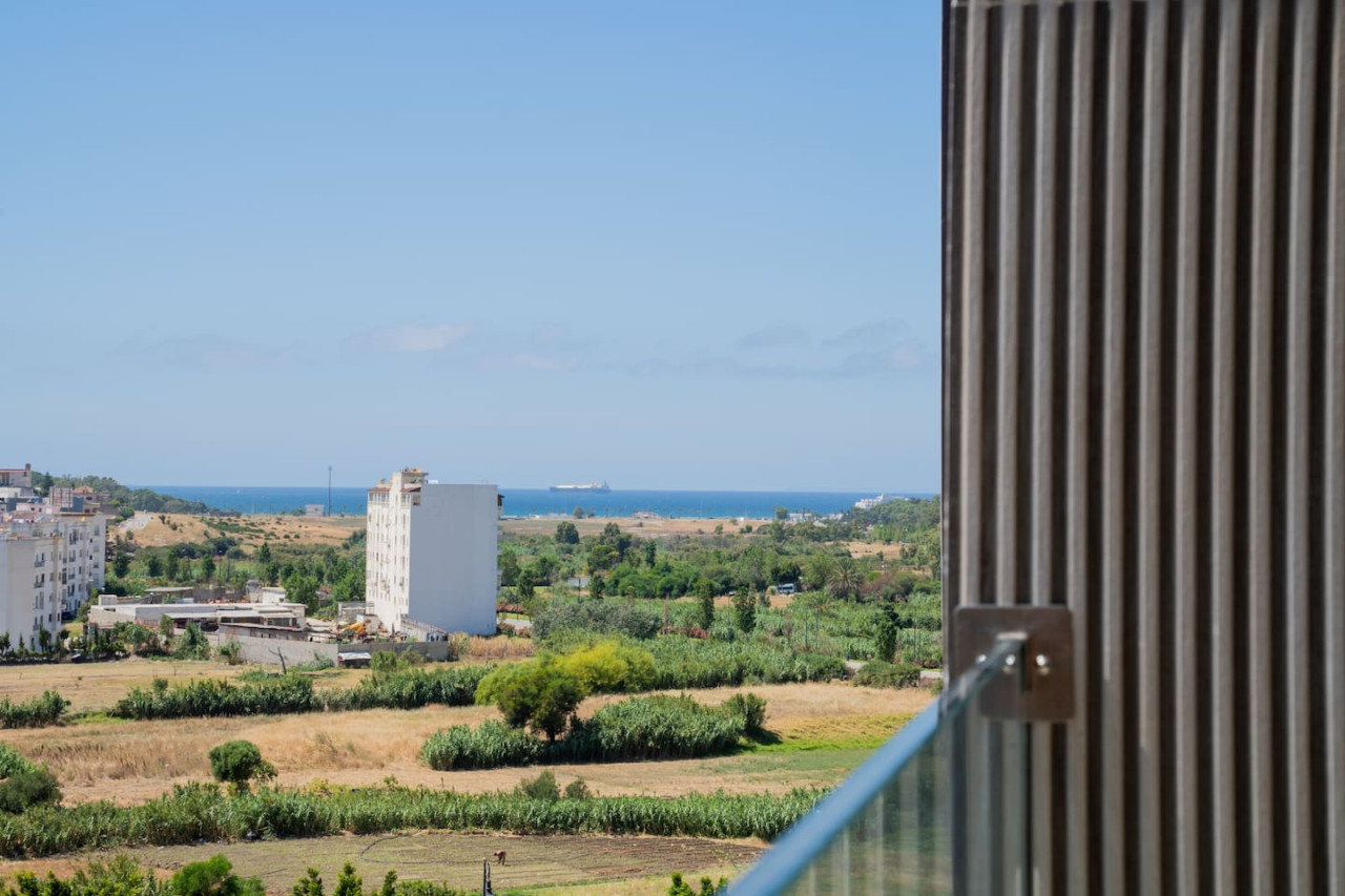 Luxury 3-bedroom apartment ‘Living’ in Tangier - Image 28