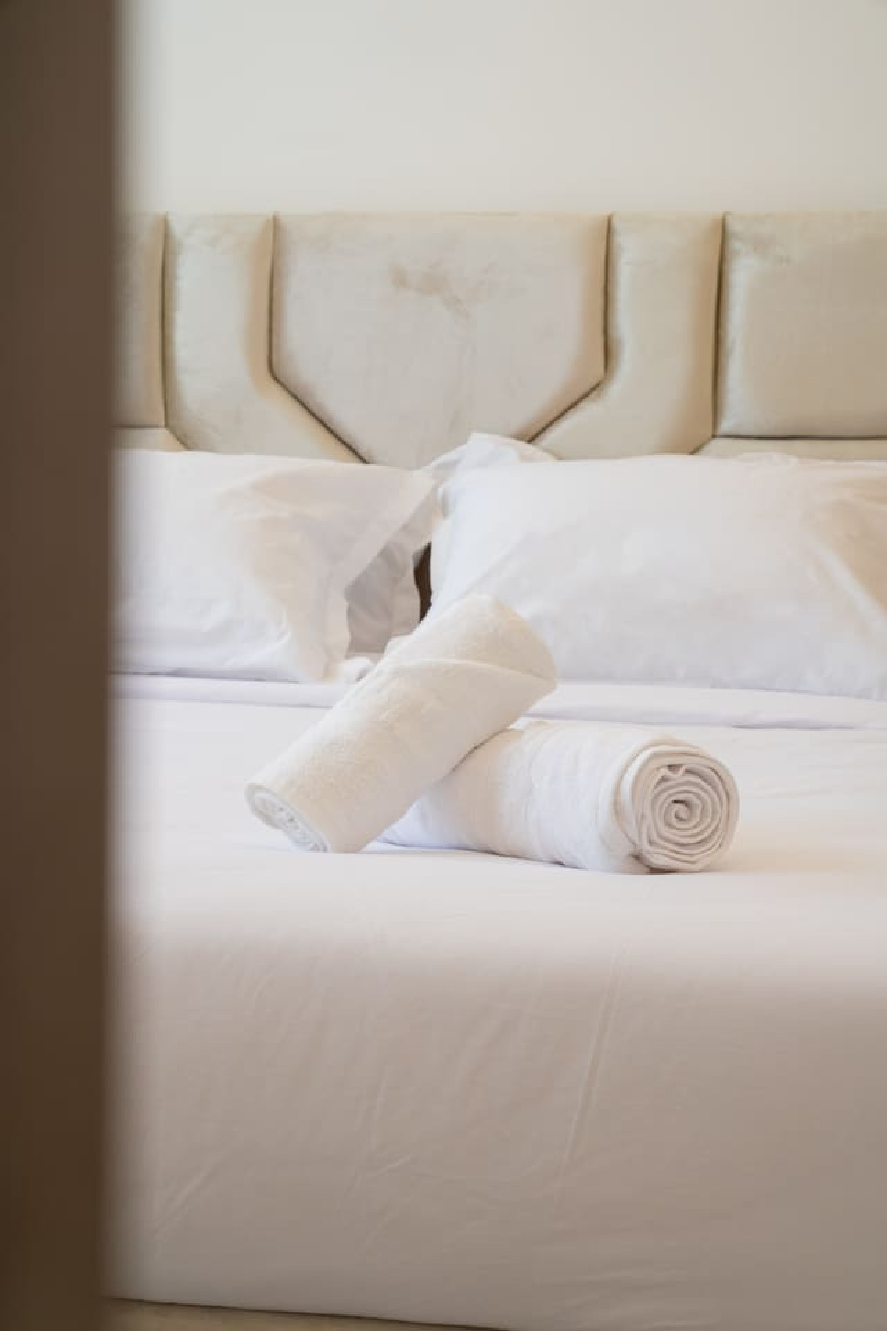 Luxury 1-bedroom apartment Living in Tangier - Image 19