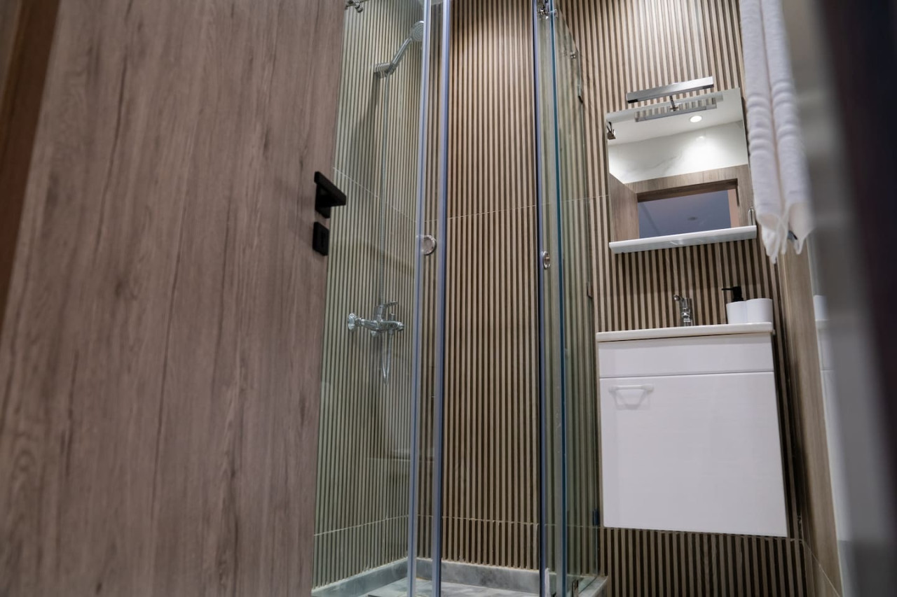 Luxury 1-bedroom apartment Living in Tangier - Image 20