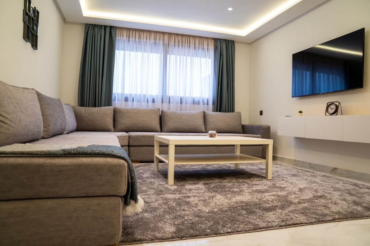 Luxury 1-bedroom apartment Amelia in Tangier - Image 1