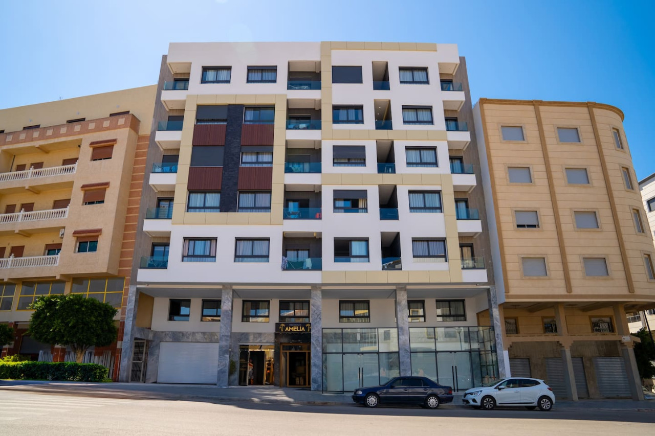Luxury 1-bedroom apartment Amelia in Tangier - Image 23