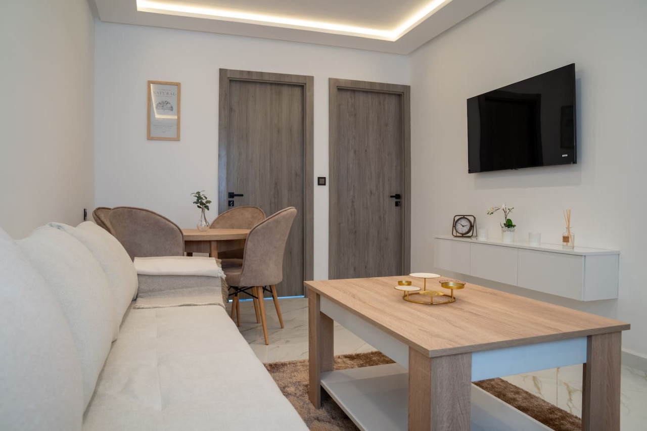 Luxury 1-bedroom apartment Living in Tangier - Image 18