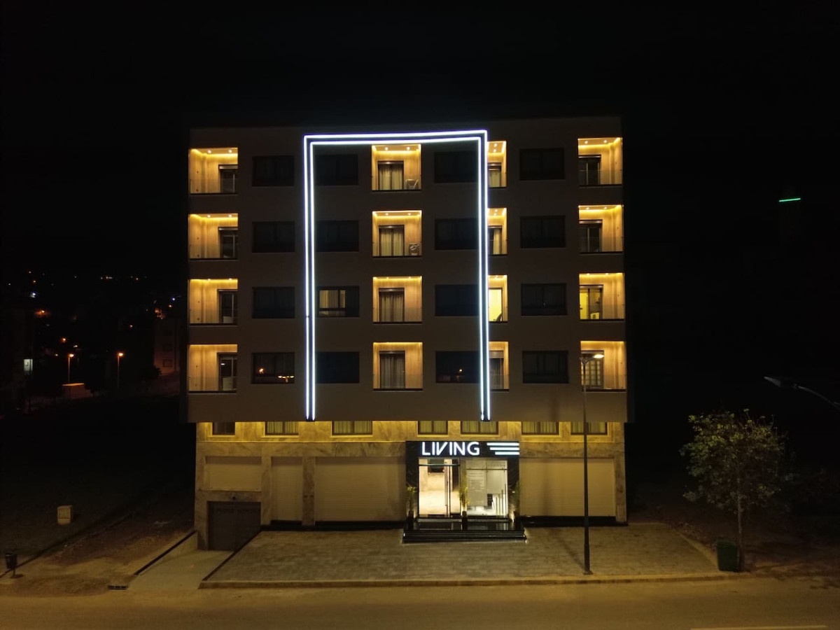 Luxury 1-bedroom apartment Living in Tangier - Image 24