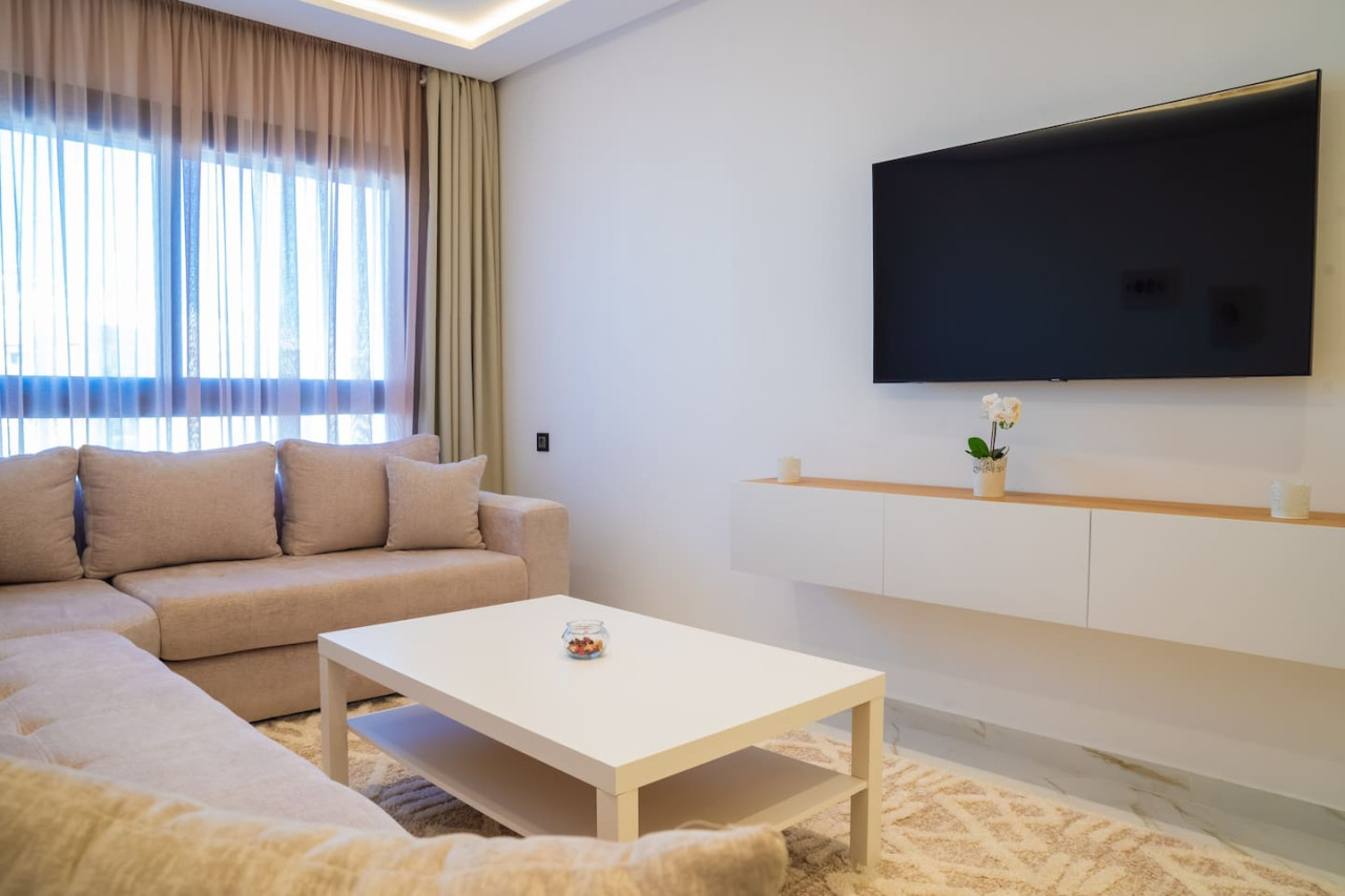 Luxury 2-bedroom apartment Amelia in Tangier - Image 28