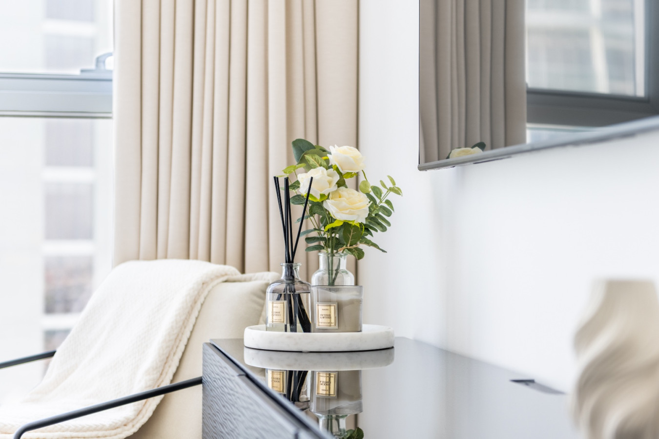 Modern 1BR for 4 w/ Breathtaking Lagoon Views! - Image 7