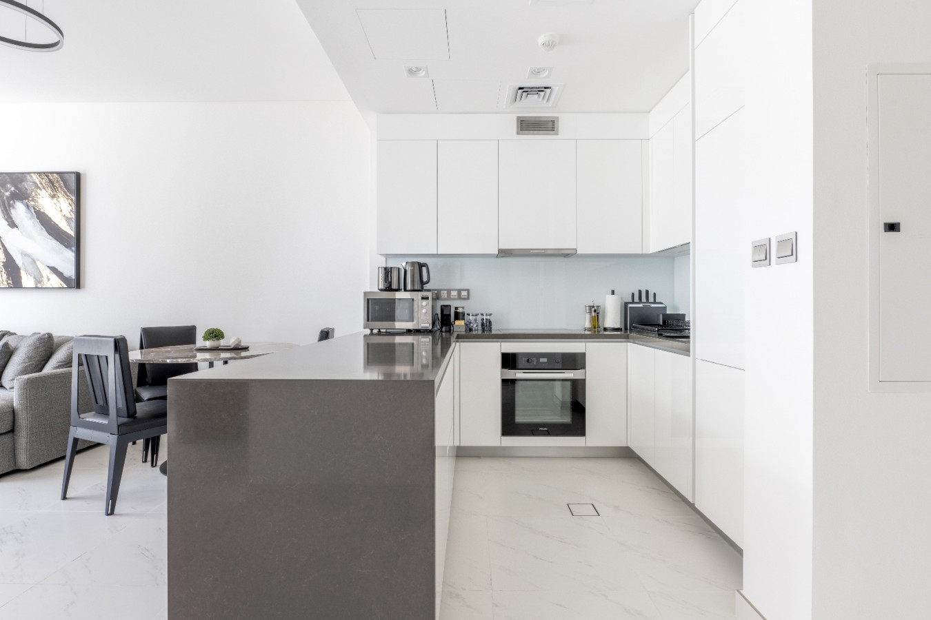 Modern 1BR for 4 w/ Breathtaking Lagoon Views! - Image 21