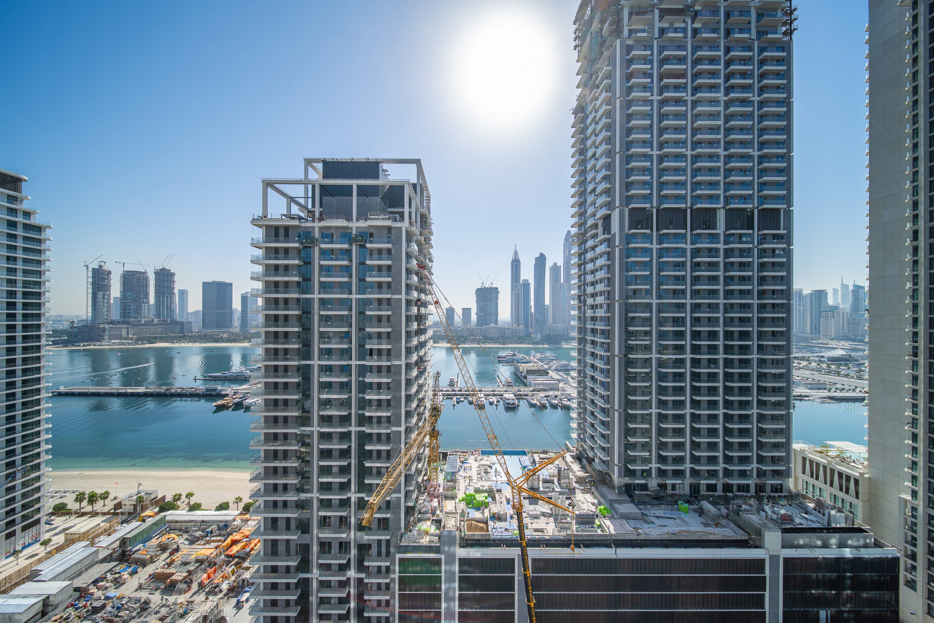 BRAND NEW 1BR Coastal Retreat at Emaar Beachfront - Image 29