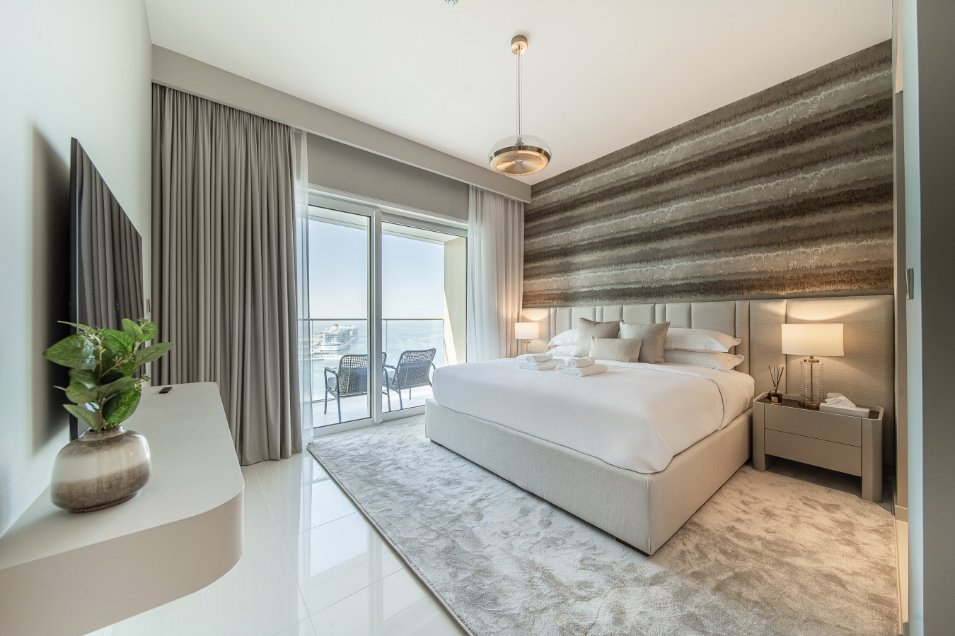 Enjoy 20% OFF: BRAND NEW Stunning 2BR Waterfront - Image 60