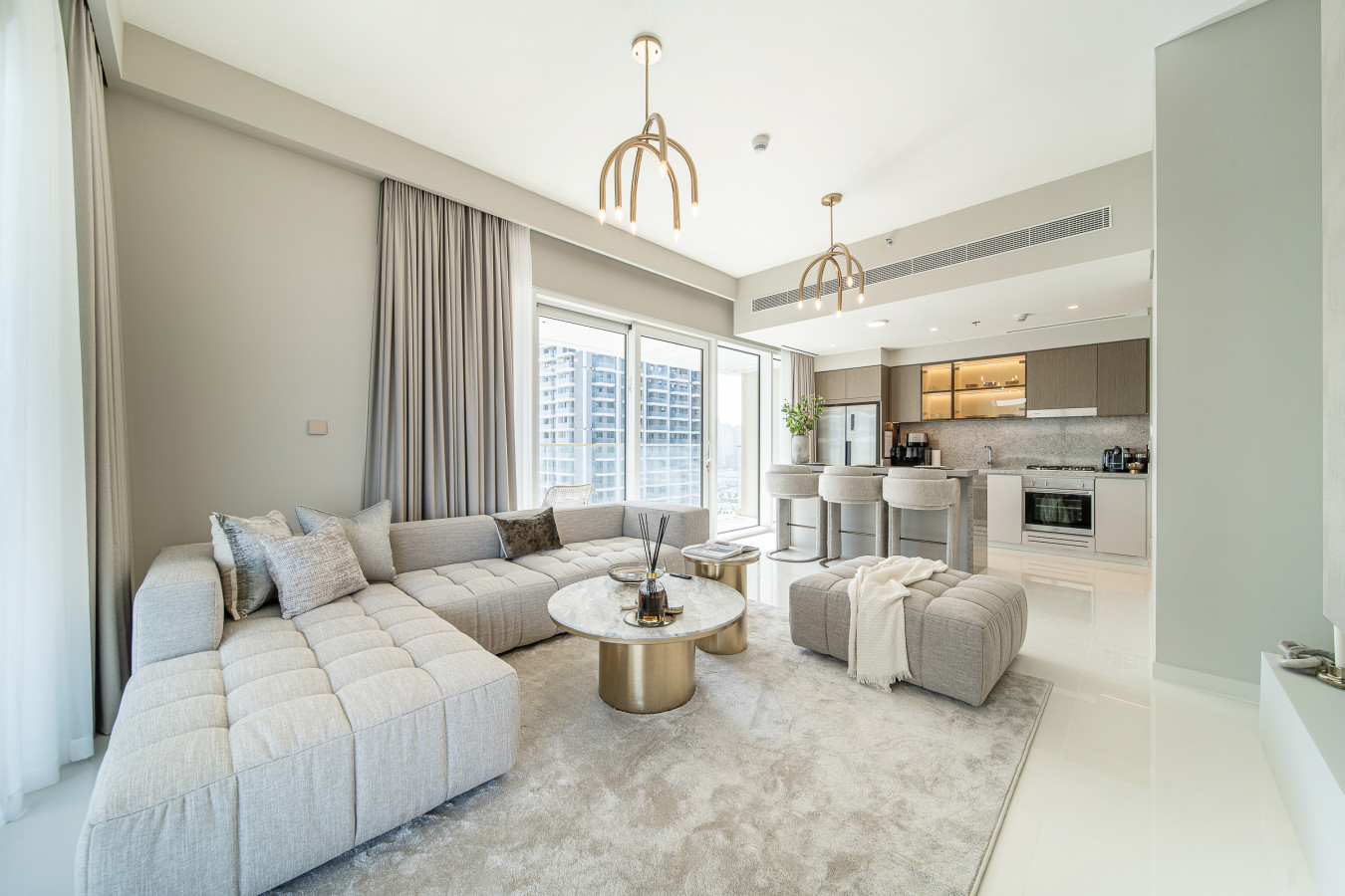 Enjoy 20% OFF: Stylish Waterfront Bliss - Image 2