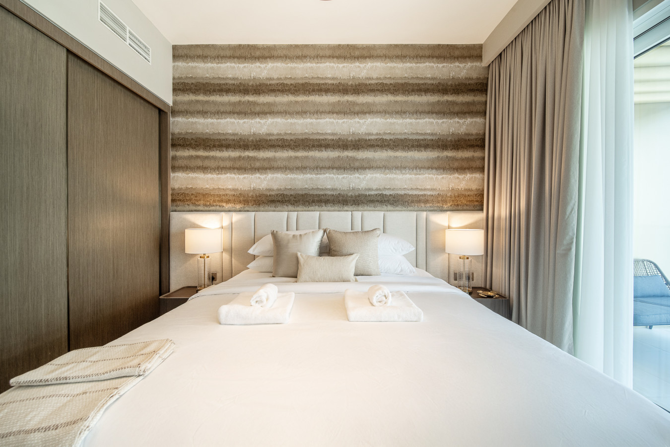 SAVE 20% OFF: Stylish Waterfront Bliss - Image 64