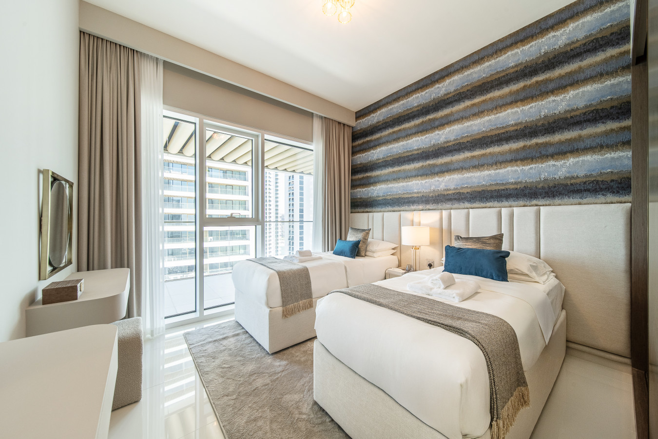 SAVE 20% OFF: Stylish Waterfront Bliss - Image 24